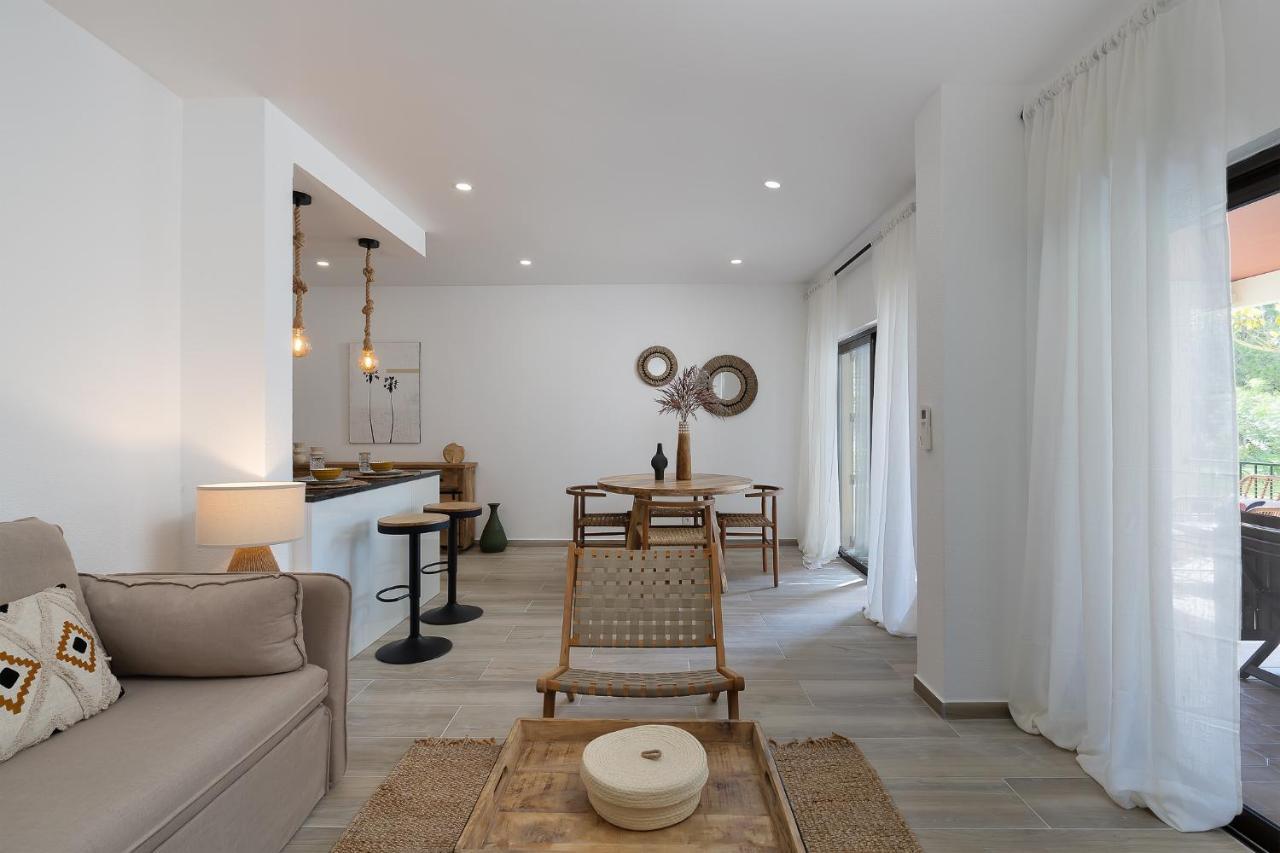 Amazing Beach House With Balcony ลากอส ภายนอก รูปภาพ